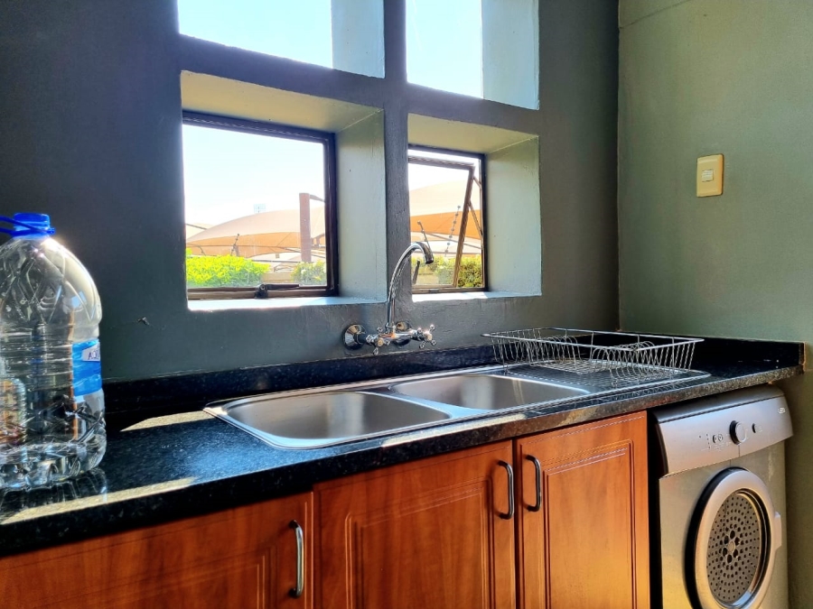 4 Bedroom Property for Sale in Roylglen Gardens Northern Cape